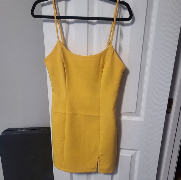 NWT daffodil buttercup yellow mini dress forever 21 size small - Picture 4 of 4